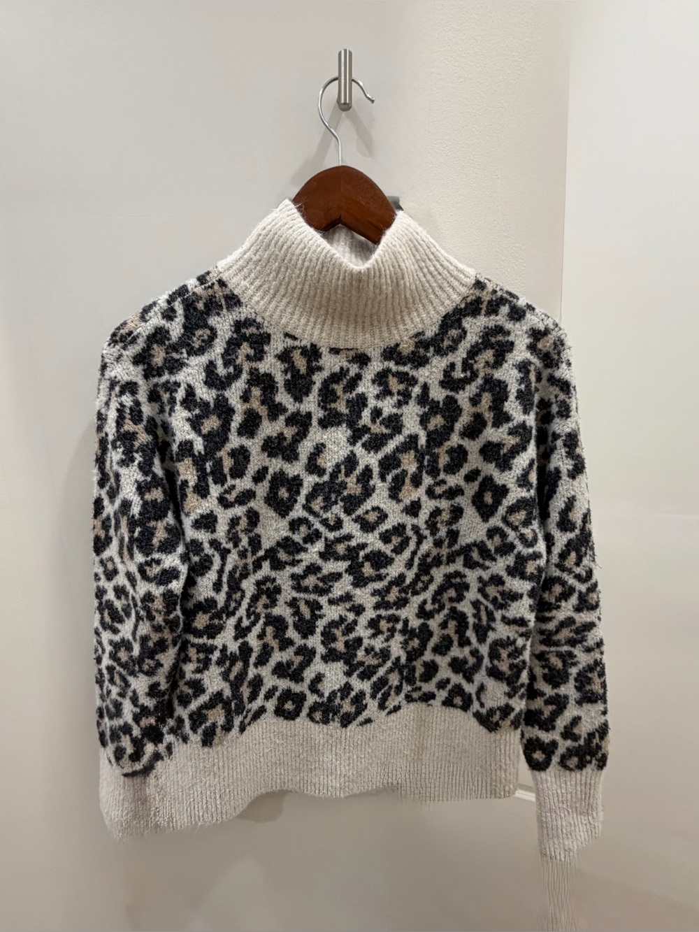 LOFT Women's Cream/Black Leopard Print High Neck Sweater SZ XS